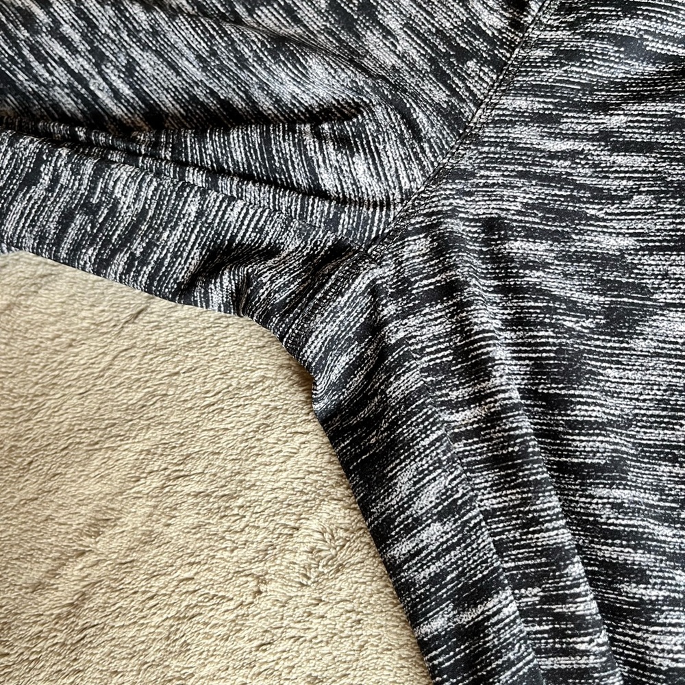 Lululemon Runderful Pants - Picture 7 of 13